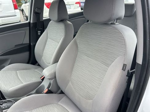 Used 2016 Hyundai Accent SE w/ Option Group 02 image 21