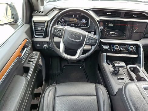 Used 2022 GMC Sierra 1500 Denali w/ Denali Reserve Package AWD/4WD image 11