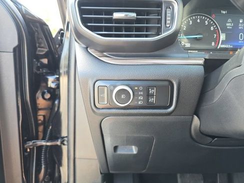 Used 2023 Ford Explorer Limited w/ Limited Technology Package AWD/4WD image 24