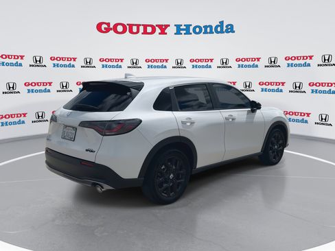 Used 2024 Honda HR-V Sport image 8