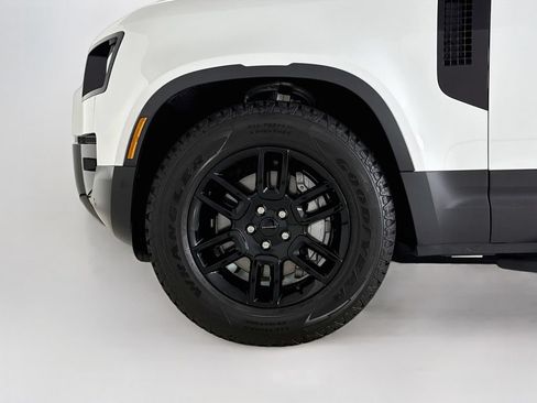 Used 2026 Land Rover Defender 130 S AWD/4WD image 27