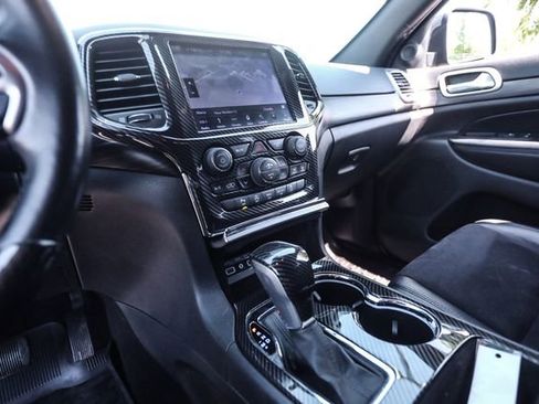 Used 2019 Jeep Grand Cherokee Altitude AWD/4WD image 43