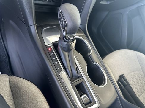 Certified 2022 Chevrolet Equinox LT FWD image 16