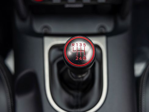 Used 2017 Ford Mustang Shelby GT350 image 37