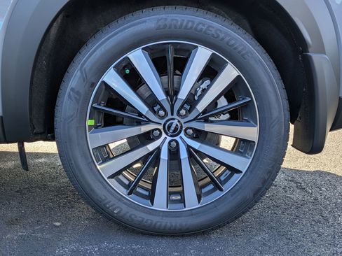 New 2025 Nissan Pathfinder Platinum w/ Cargo Package image 37