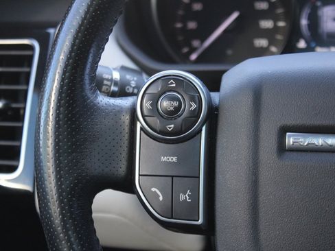 Used 2016 Land Rover Range Rover Sport HSE image 18