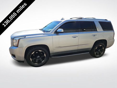 Used 2018 GMC Yukon Denali AWD/4WD image 2