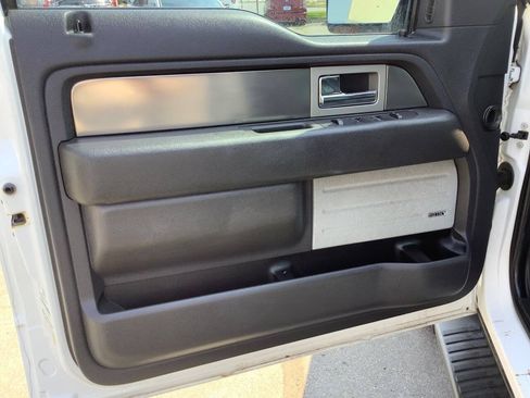 Used 2014 Ford F150 FX4 w/ Equipment Group 402A Luxury AWD/4WD image 32