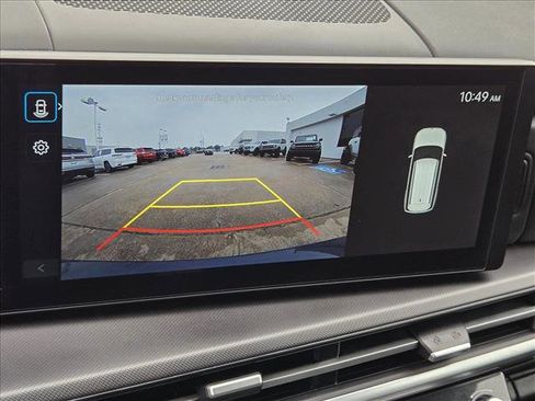 Used 2025 Hyundai Santa Fe SEL FWD image 12
