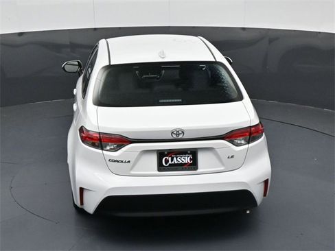 Used 2024 Toyota Corolla LE image 22