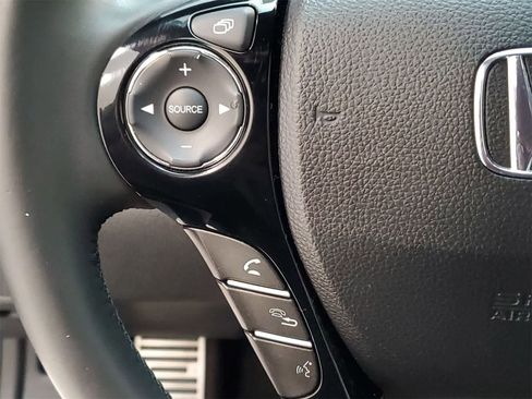 Used 2016 Honda Accord Sport image 8