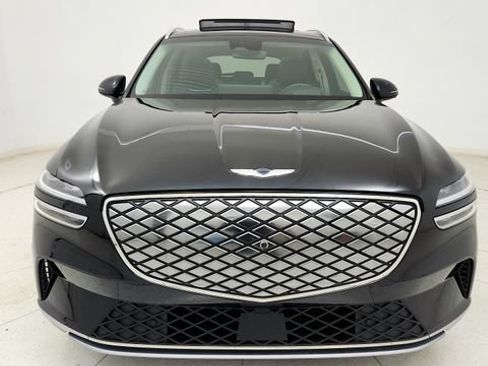 Used 2025 Genesis Electrified GV70 w/ Prestige Package AWD/4WD image 19