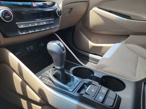Used 2020 Hyundai Tucson SEL FWD image 27