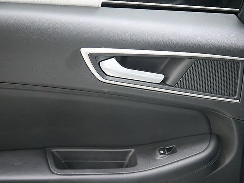 Used 2024 Ford Edge SEL image 21