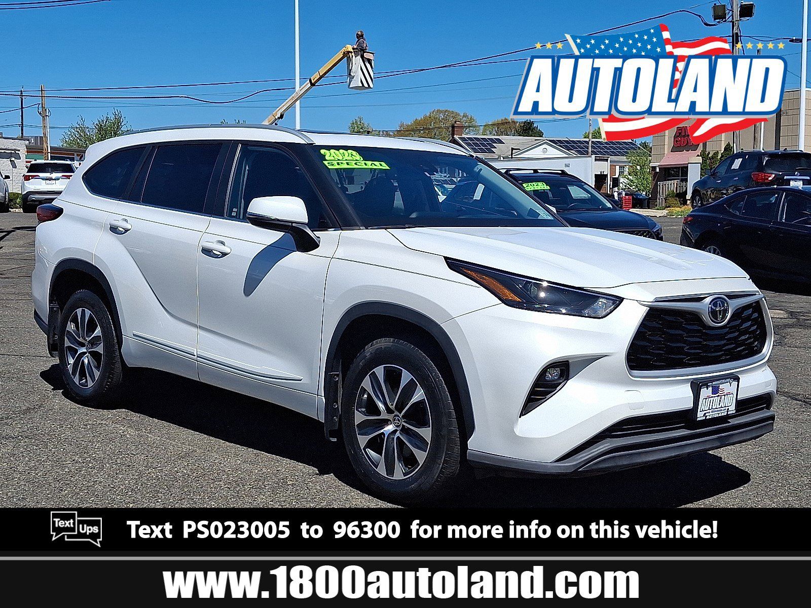 Used 2023 Toyota Highlander XLE w/ Protection Package #3 (TMS) AWD/4WD image 1