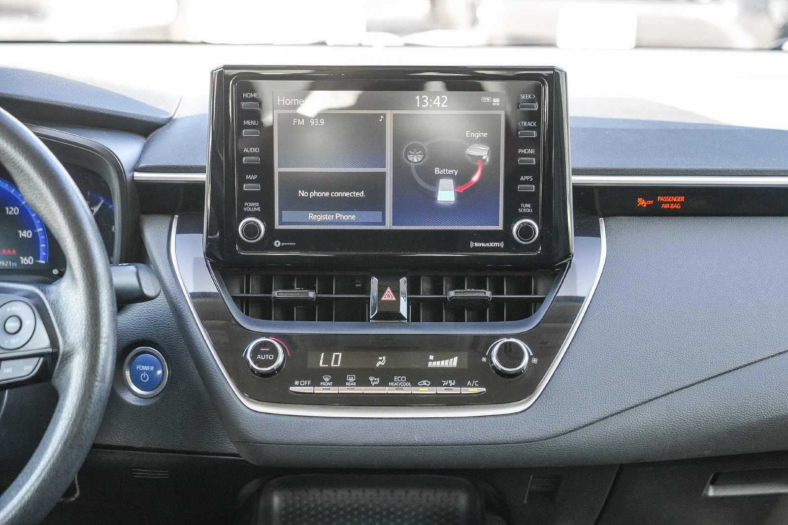 Used 2022 Toyota Corolla LE FWD image 13