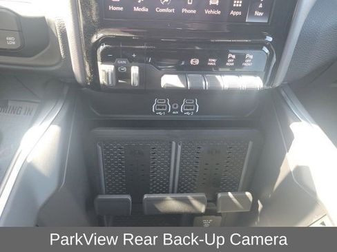 New 2026 RAM 3500 Big Horn AWD/4WD image 9