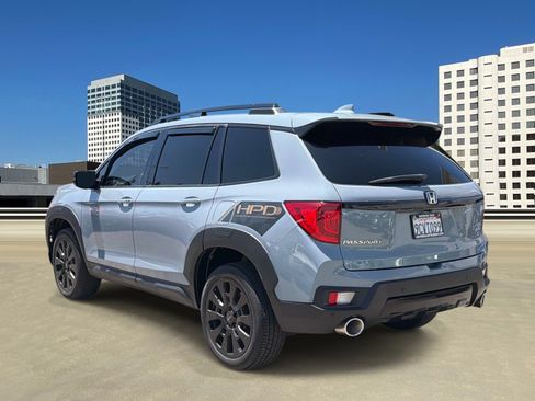 Used 2022 Honda Passport Elite image 3