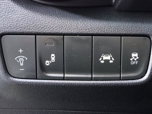 Used 2019 Hyundai Kona SEL image 10