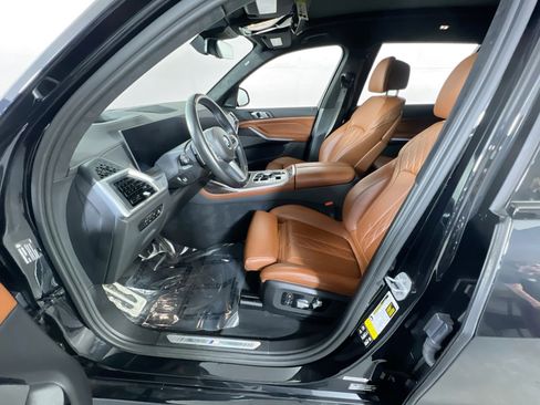 Used 2023 BMW X7 xDrive40i w/ M Sport Package image 20