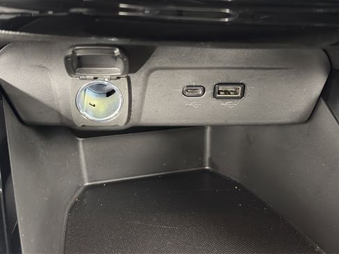 Used 2025 Chevrolet Trax ACTIV w/ Driver Confidence Package FWD image 24