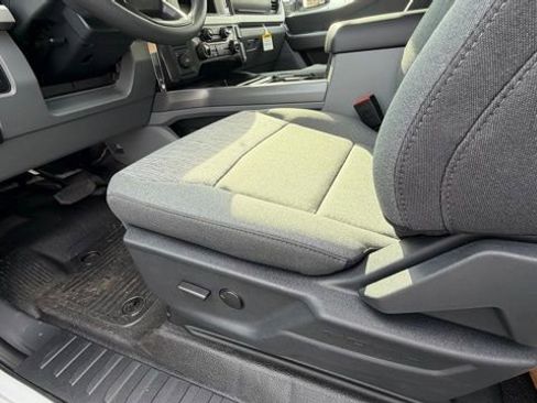 New 2026 Ford F450 XLT image 10