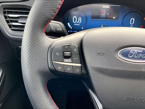 Certified 2025 Ford Escape ST-Line Select w/ Tech Pack #2 image 24