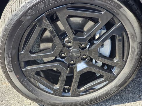 Used 2025 Kia Telluride SX X-Line AWD/4WD image 12