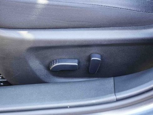 Used 2025 Nissan Altima 2.5 SV FWD image 23