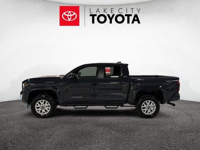 New 2025 Toyota Tacoma SR5