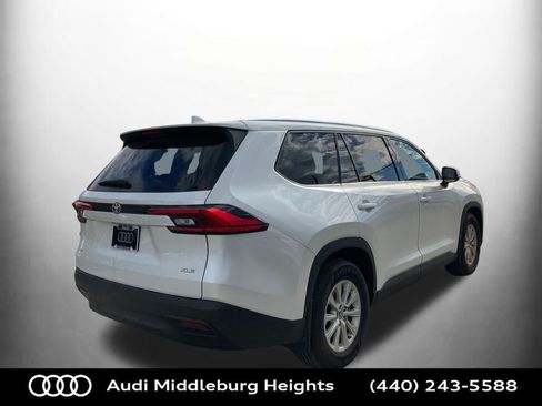 Used 2024 Toyota Grand Highlander XLE image 7