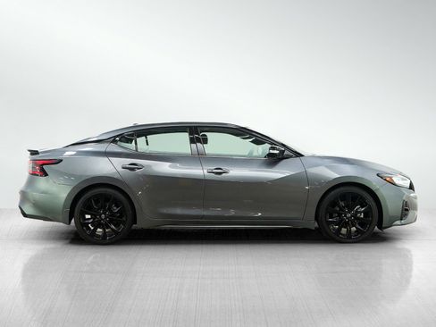 Used 2023 Nissan Maxima SR w/ Sport Mat Group image 7