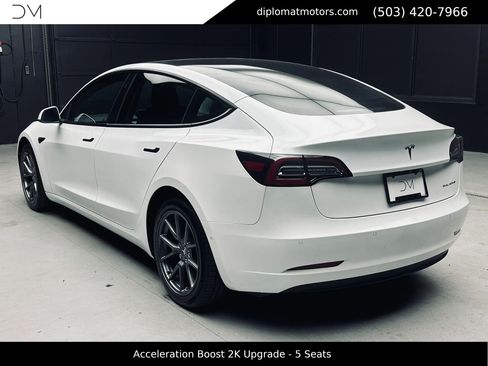 Used 2022 Tesla Model 3 Long Range AWD/4WD image 5