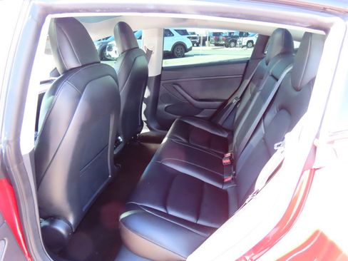 Used 2021 Tesla Model 3 Standard Range Plus image 23