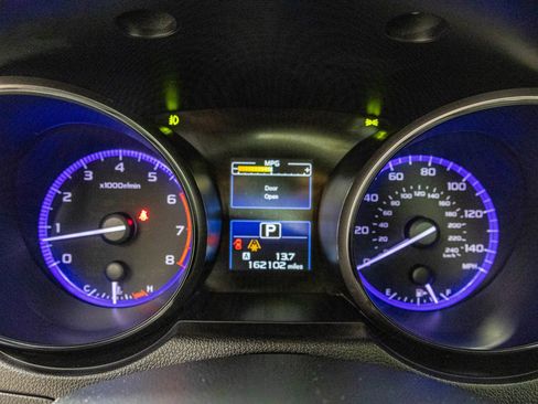 Used 2016 Subaru Legacy 2.5i Limited image 36