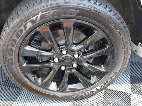 Used 2019 Jeep Grand Cherokee Altitude AWD/4WD image 21