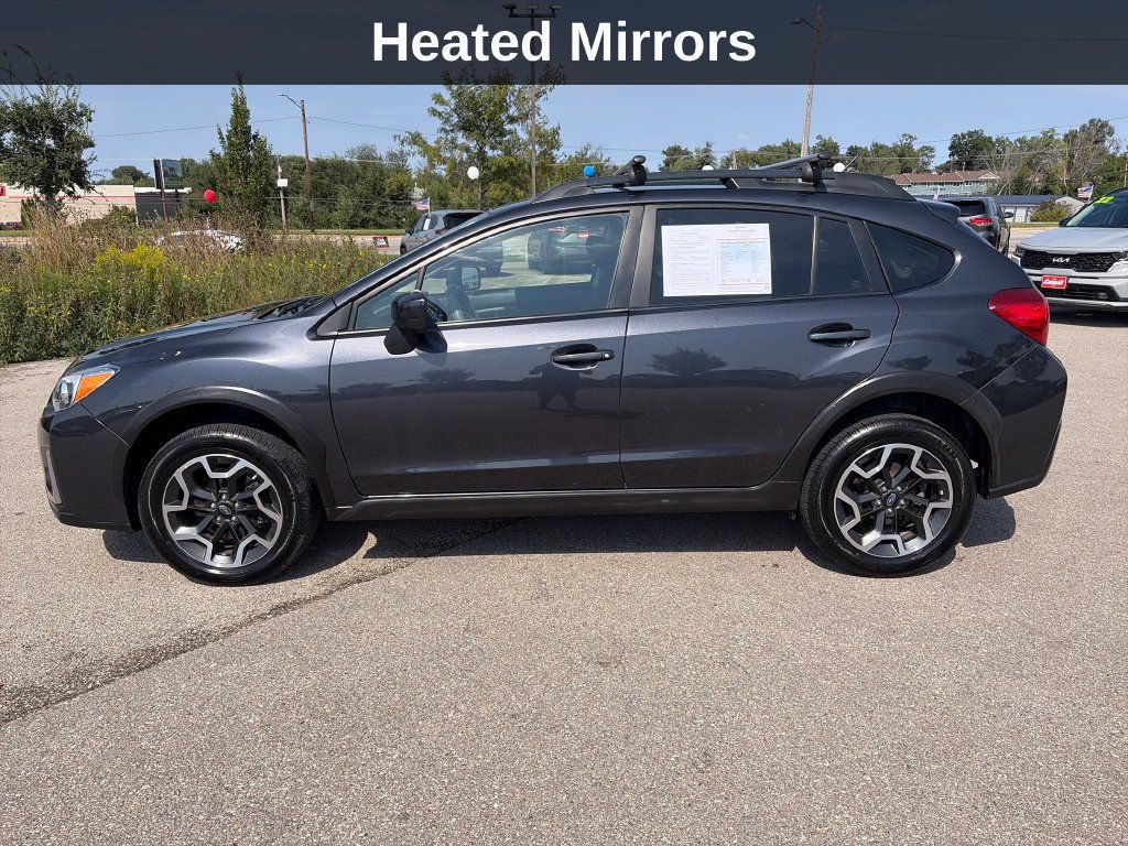 Used 2017 Subaru Crosstrek 2.0i Premium AWD/4WD image 2