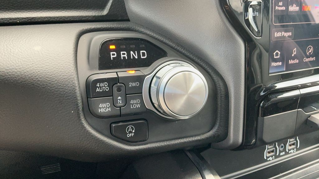 Used 2026 RAM 1500 Laramie AWD/4WD image 15