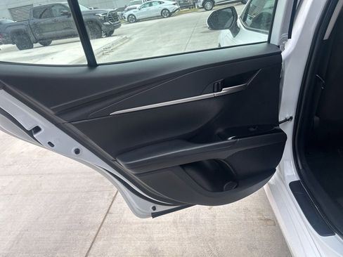 Used 2025 Toyota Camry LE FWD image 11