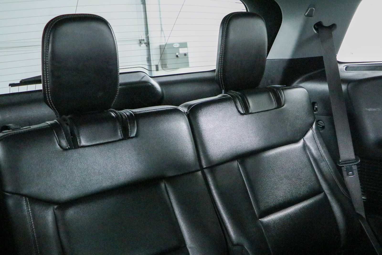 Used 2021 Ford Explorer XLT w/ Equipment Group 202A AWD/4WD image 29