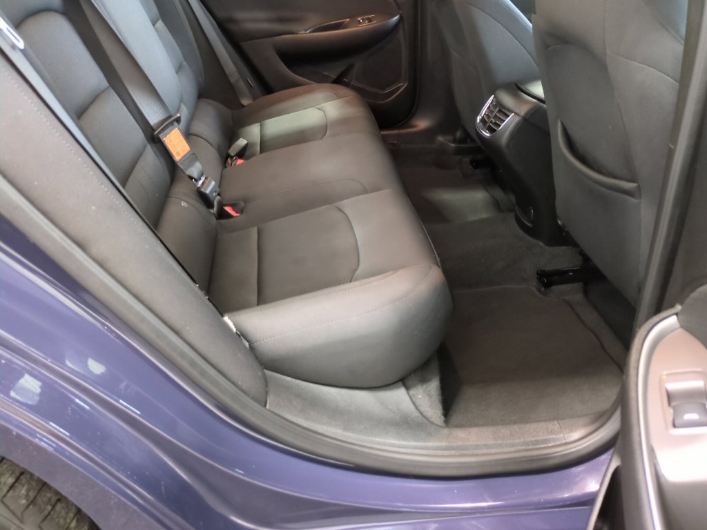 Used 2025 Chevrolet Malibu LT FWD image 22
