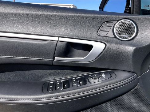 Used 2025 Hyundai Sonata Limited FWD image 57