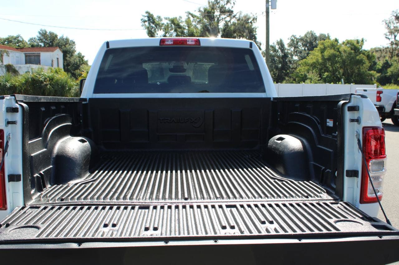 Used 2024 RAM 2500 Big Horn AWD/4WD image 7