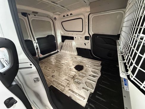 Used 2021 RAM ProMaster City Tradesman FWD image 20