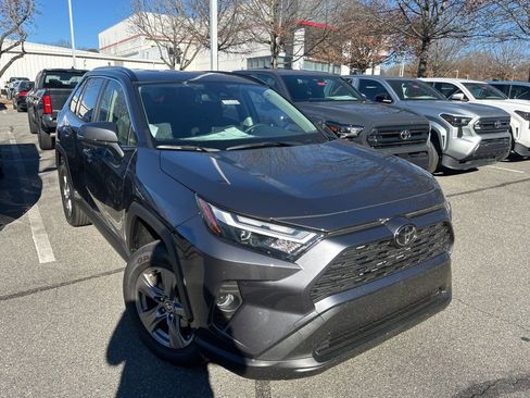 New 2025 Toyota RAV4 XLE image 33