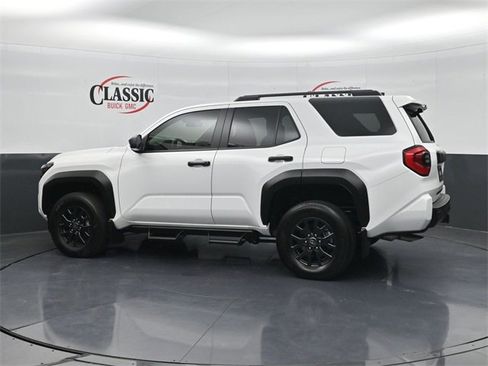 Used 2025 Toyota 4Runner SR5 image 2