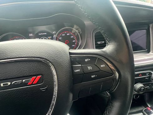 Used 2018 Dodge Charger SXT RWD image 20
