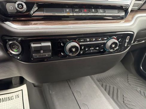 Used 2025 Chevrolet Silverado 2500 LT image 34