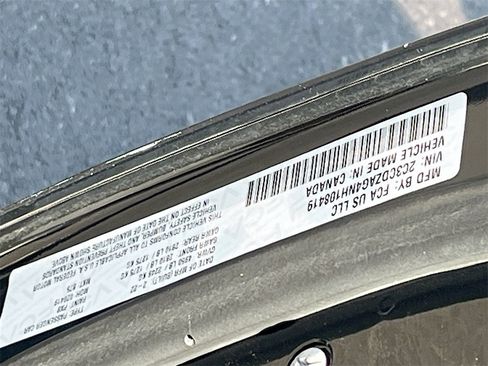 Used 2022 Dodge Challenger SXT w/ Blacktop Package image 30