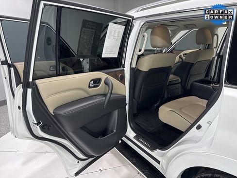 Used 2024 INFINITI QX80 Premium Select w/ All-Season Package image 26